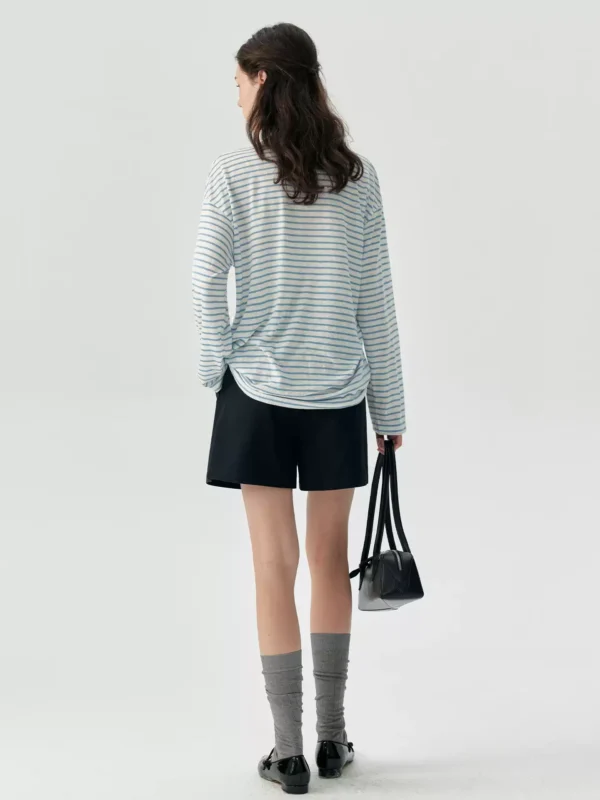 A long-sleeved blue striped T-shirt for women