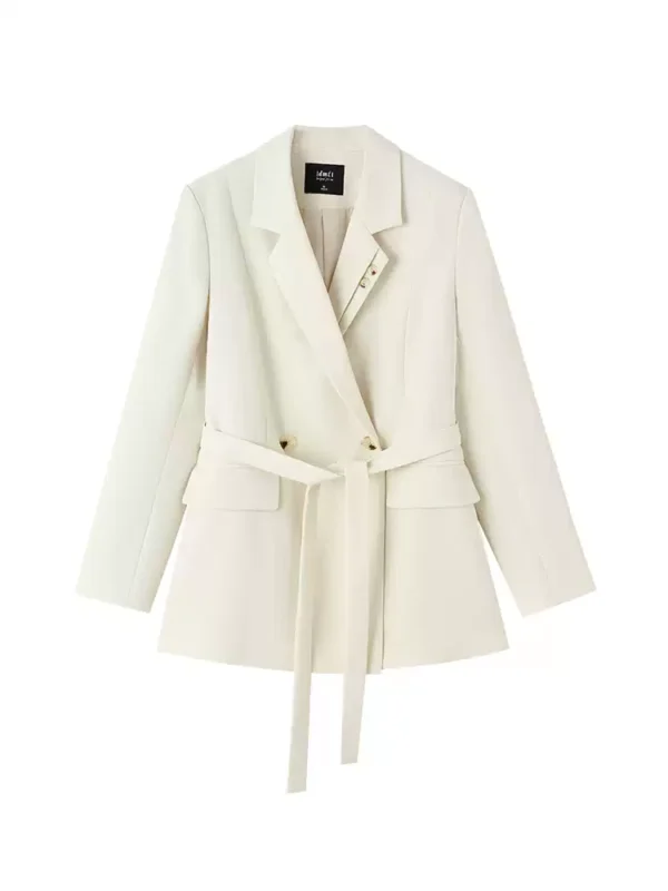 A stylish lapel suit jacket