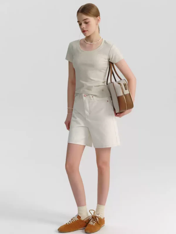 U-neck short-sleeved T-shirt for women