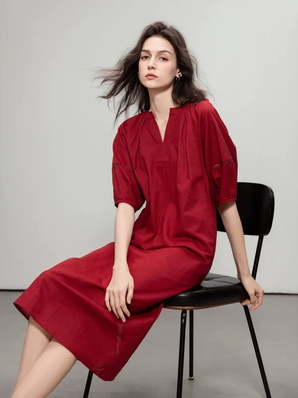 Loose mid-length straight dress