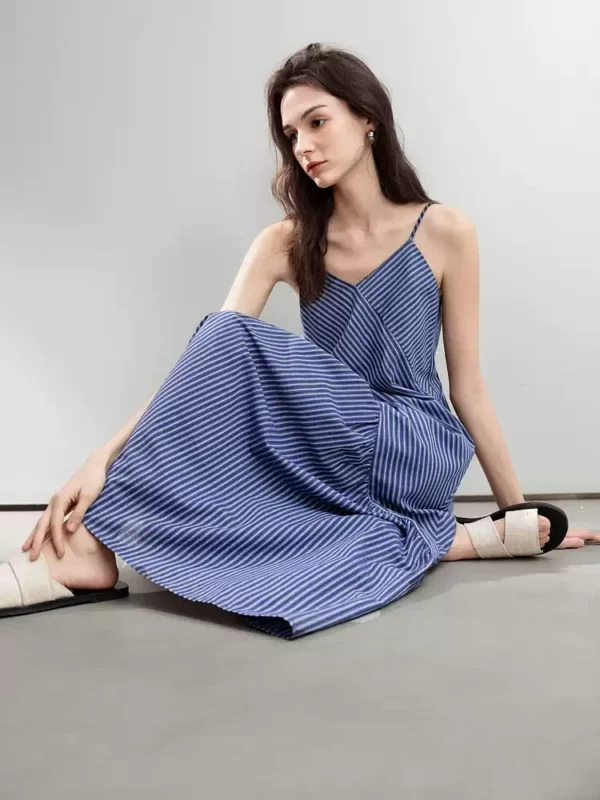 Striped halter dress for a refreshing summer style
