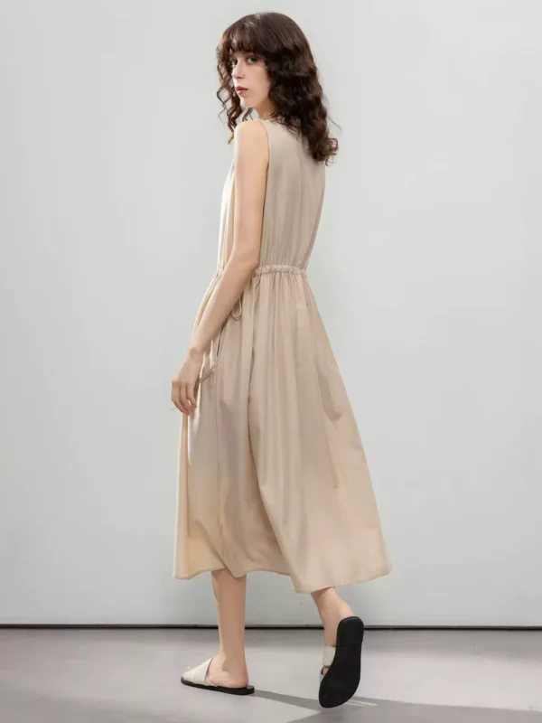 Side-drawstring sleeveless mid-length A-line skirt