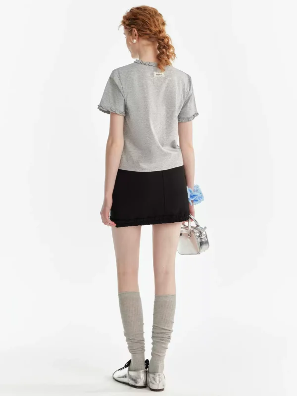 Ladies' black fungus round-neck short-sleeved T-shirt
