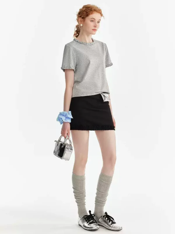 Ladies' black fungus round-neck short-sleeved T-shirt