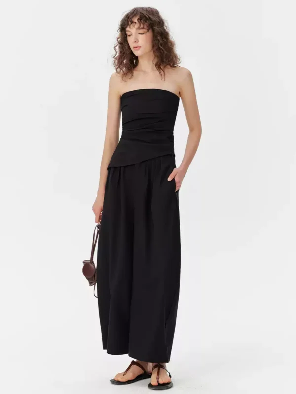 Black strapless suit