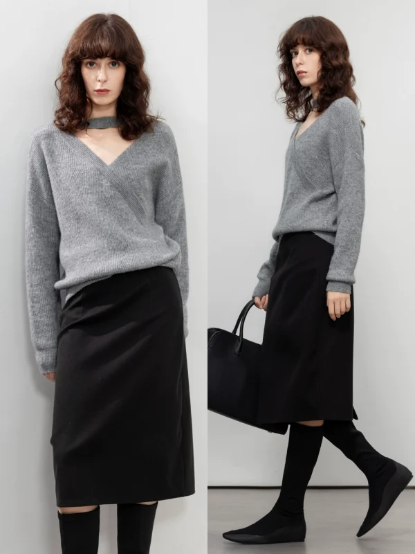 A stylish V-neck knitted woman with a hanging neck