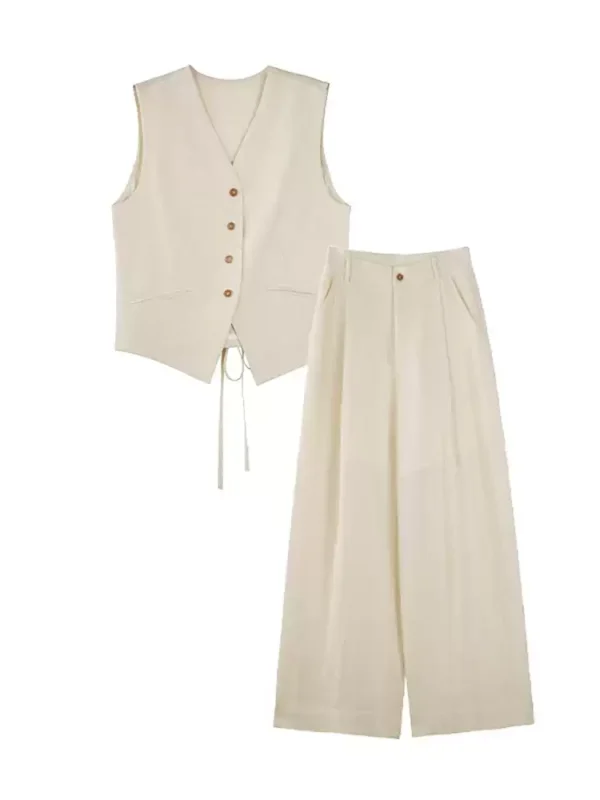 A two-piece set of waistcoat and wide-leg trousers for ladies
