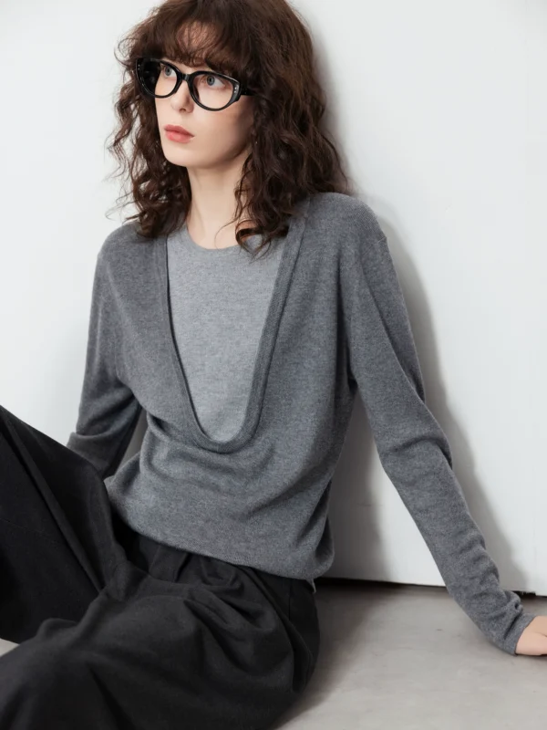 Two fake color-blocking knitted sweater tops
