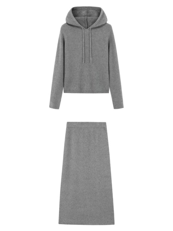 College knitted top and skirt set