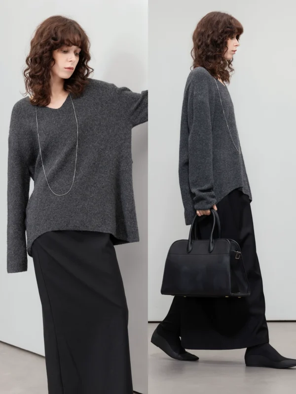 Adjustable belt loose and elegant knitted sweater