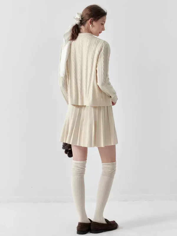 A three-piece knitted short skirt set for women