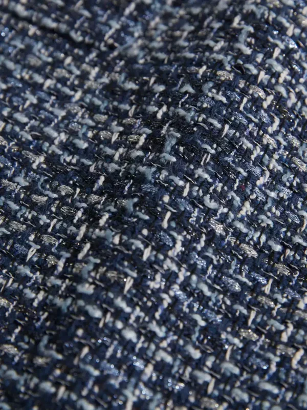 This is a skirt or a short skirt - Image 3
