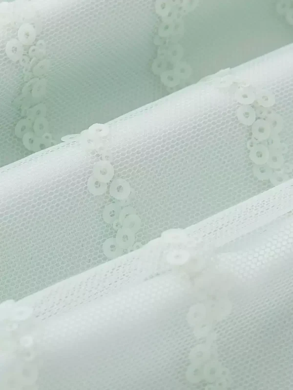 New flowing mint green mesh A-line skirt - Image 3
