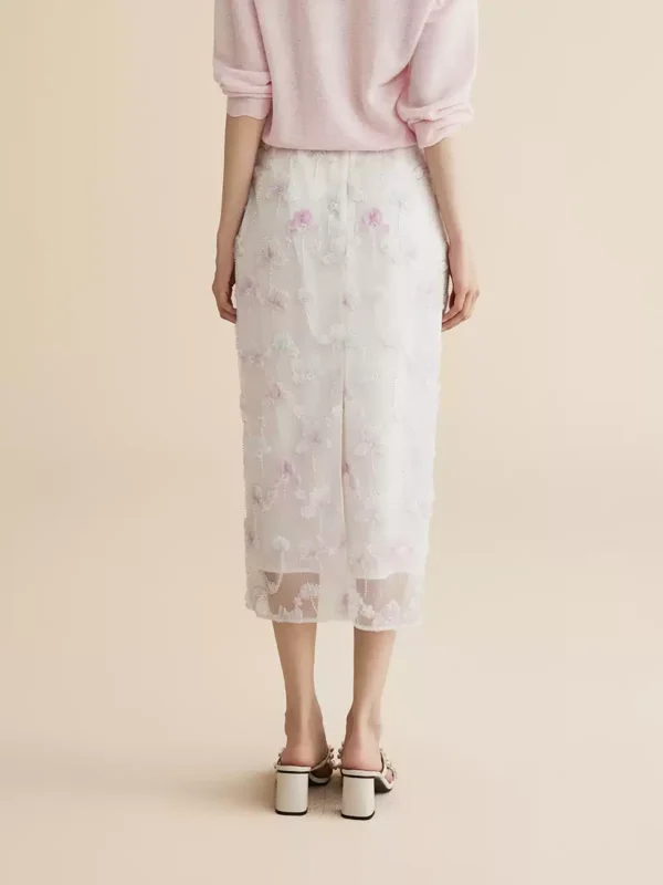 New embroidered and blurred mesh A-line floral skirt - Image 2