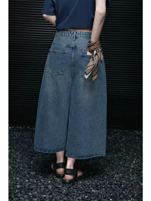 Retro distressed loose eight-inch jeans for women - Image 5