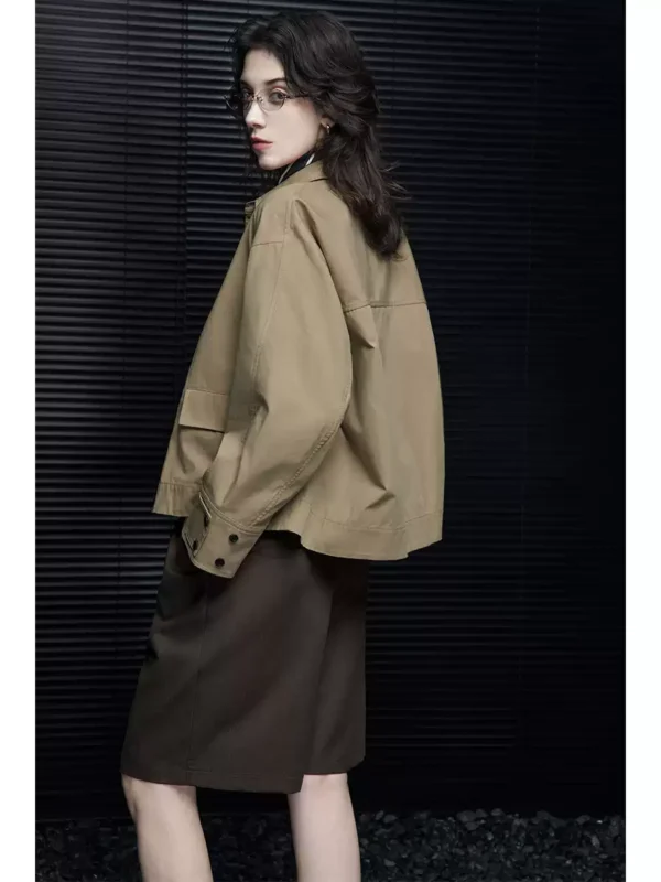 A loose and casual short coat for women in autumn - Image 3