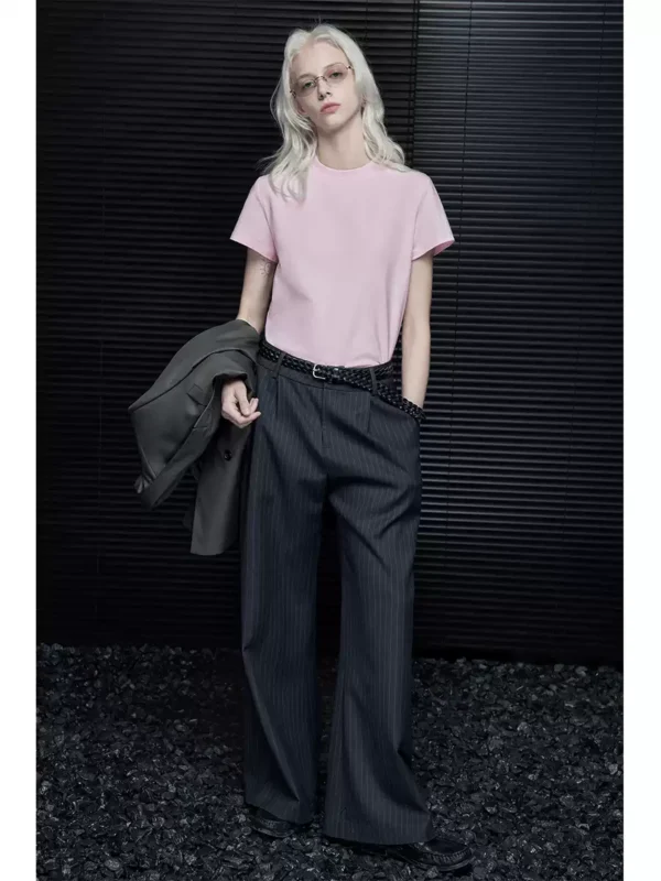 A versatile pink loose round-neck T-shirt for women - Image 2
