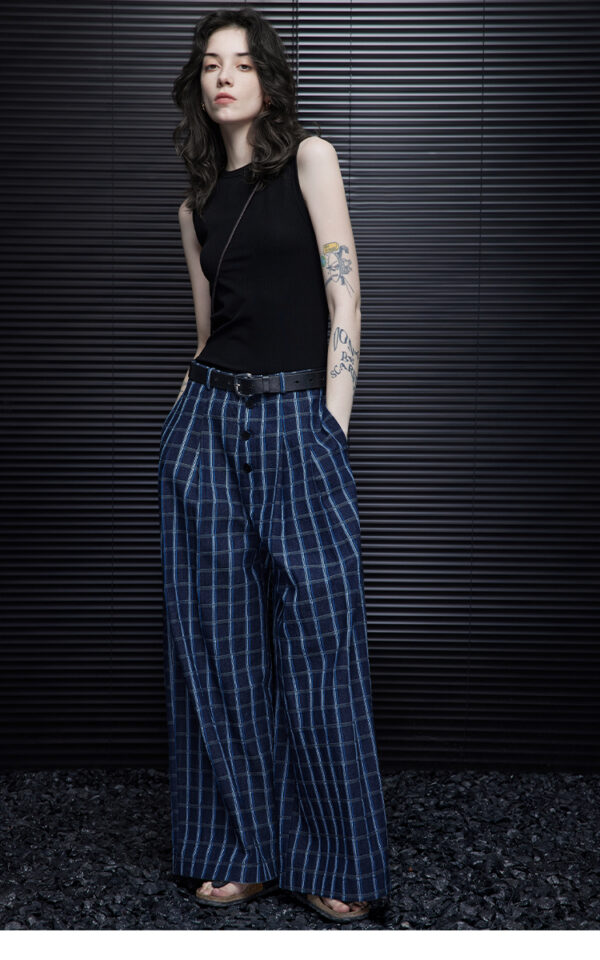 Fashionable checked wide-leg jeans for women - Image 2