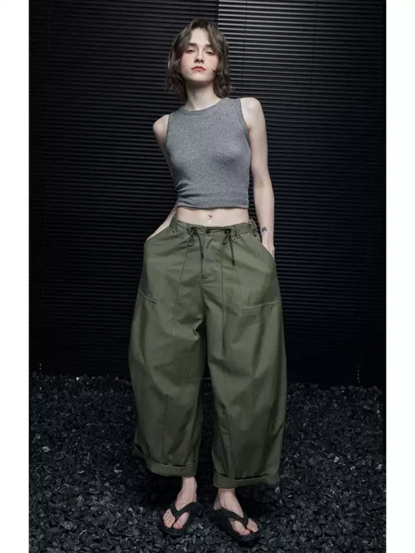 Wide-leg pants in a loose and laid-back style for women - Image 5