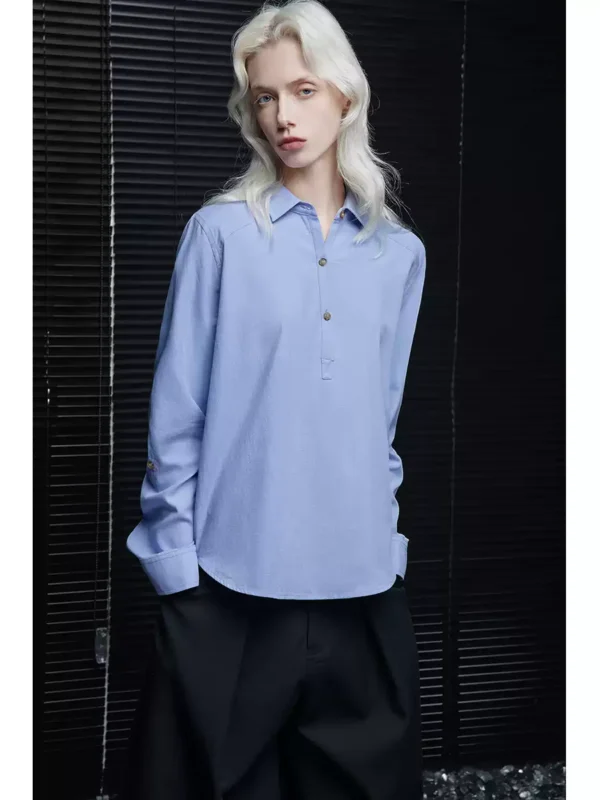 A woman wearing a light luxury and youthful long-sleeved shirt - Image 2