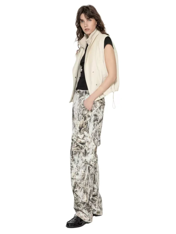 Layering a waistcoat, women's vest and waistcoat - Image 3