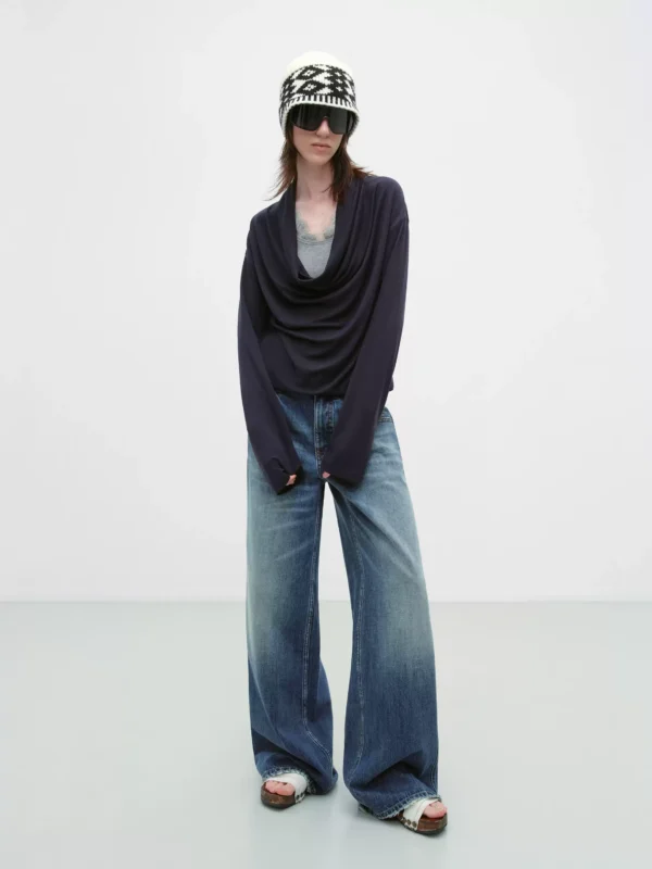Lace vest with a swing neck and long-sleeved wool T-shirt - Image 2