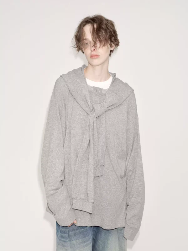 A loose winter hoodie with a hood - Image 4