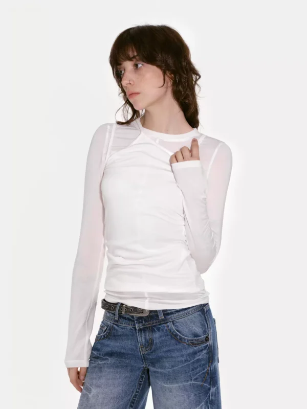 A pair of thin autumn T-shirts for women can be layered - Image 3