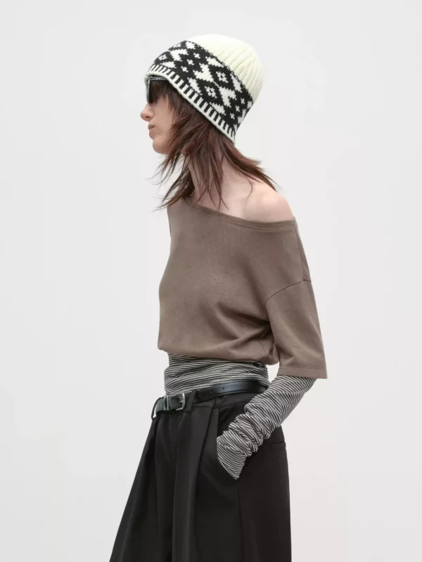 A design sense fake two-piece spliced off-the-shoulder T-shirt - Image 2