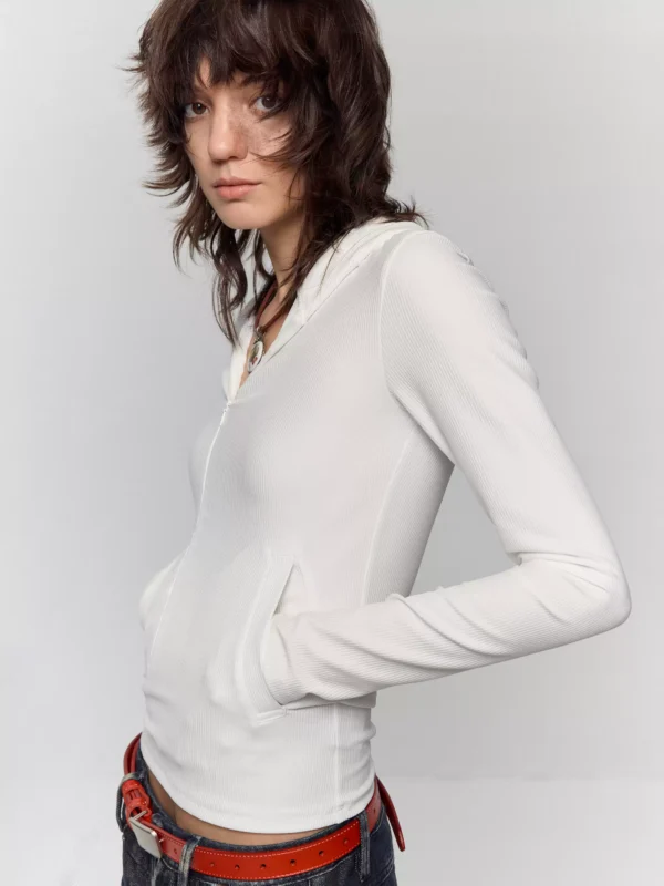 A hooded T-shirt with a striped base - Image 2