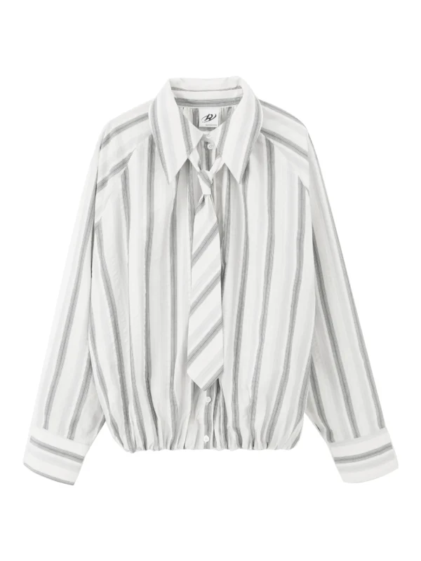 A retro design with a niche striped shirt - Image 4