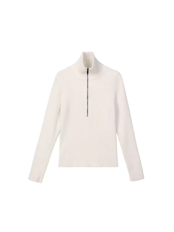 A high-end, form-fitting, large-collar knitted top - Image 4
