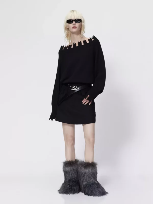 A black, stylish one-shoulder sweater with loose edges - Image 2