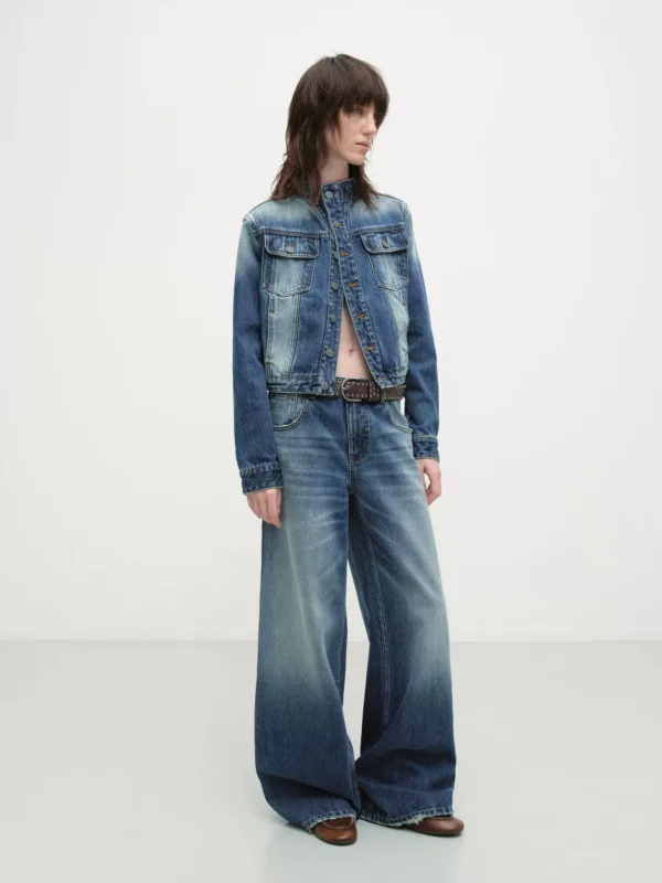 A vintage vintage blue water-washed denim suit for women