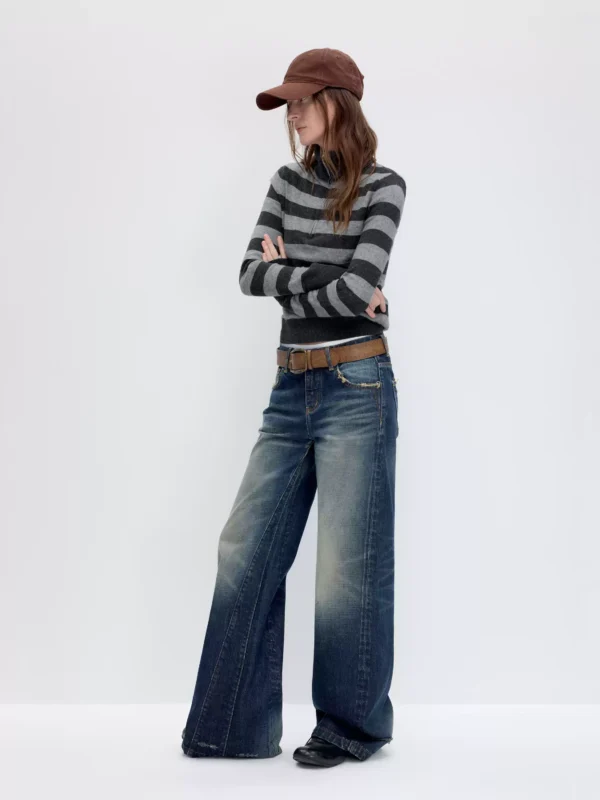 Narrow-cut, low-waisted, loose straight-leg ripped jeans - Image 2