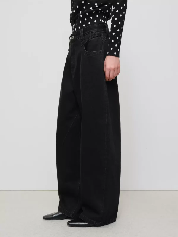Washed low-waisted tapered jeans for women - Image 2