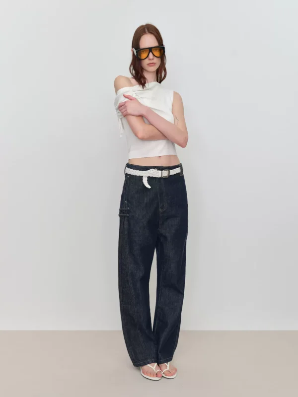 Misaligned crotch slightly curved original cow jeans