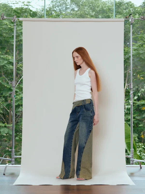 Washed, aged, deconstructed and designed straight-leg jeans - Image 2