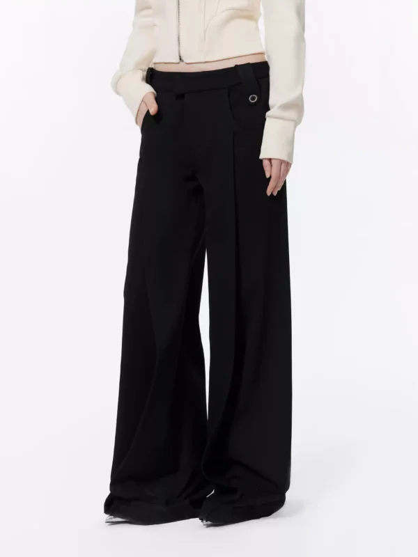 Black casual pants with low waist and drape for women - Image 3