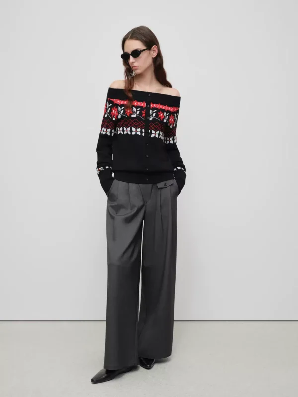 Women in irregular-waisted design trousers - Image 2