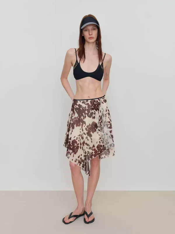 Irregularly designed patterned mesh skirt - Image 2