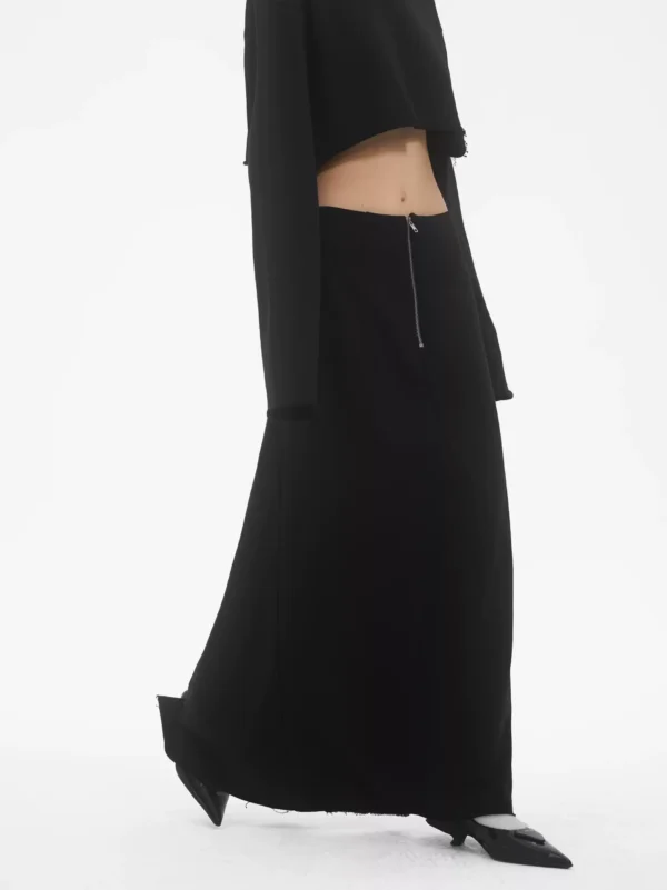 A half-length skirt with a wide hem - Image 3