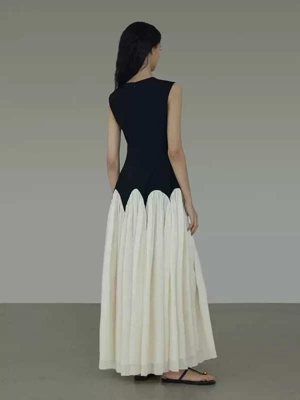 Round-neck sleeveless dress for women - Image 2